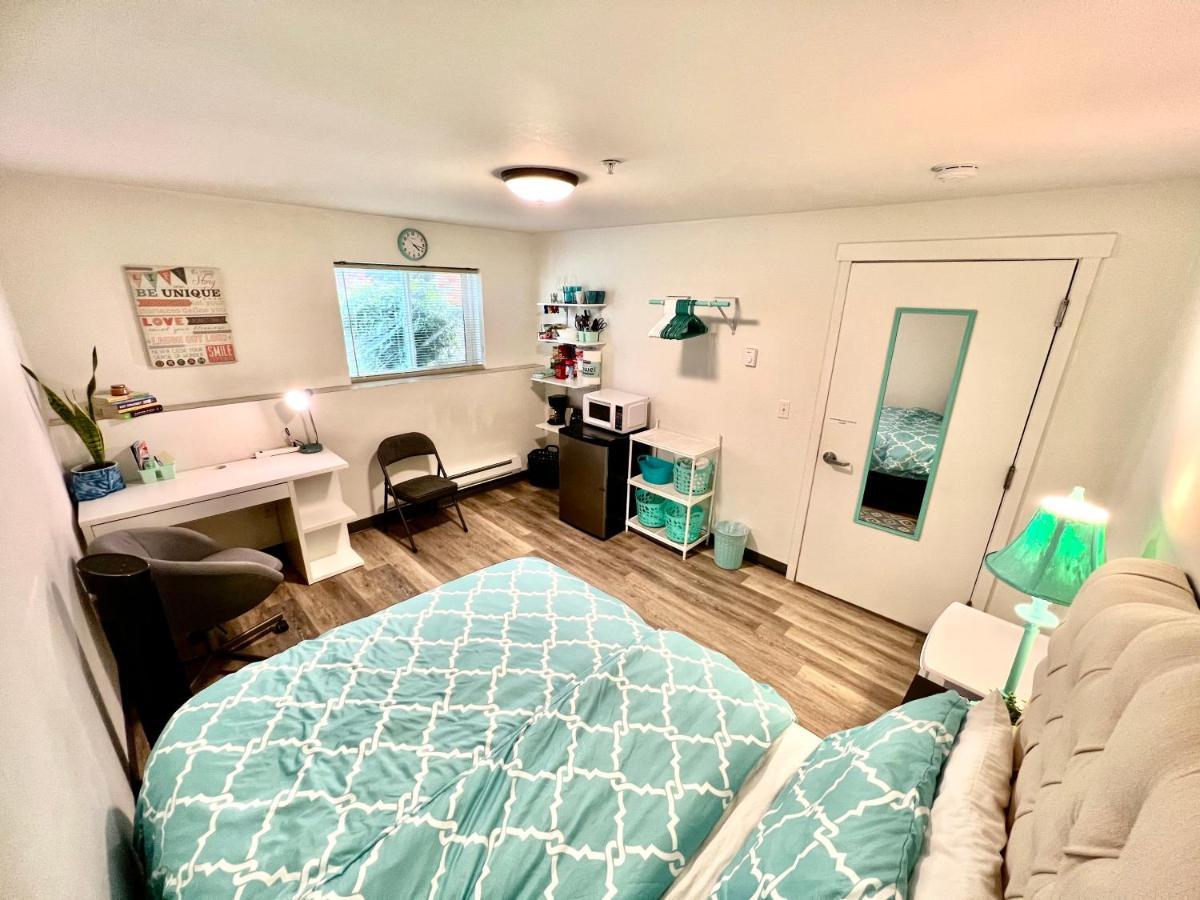 Private Room With Shared Bathroom On The 1St Floor 10 Minutes Walk To University Of Washington Seattle Esterno foto